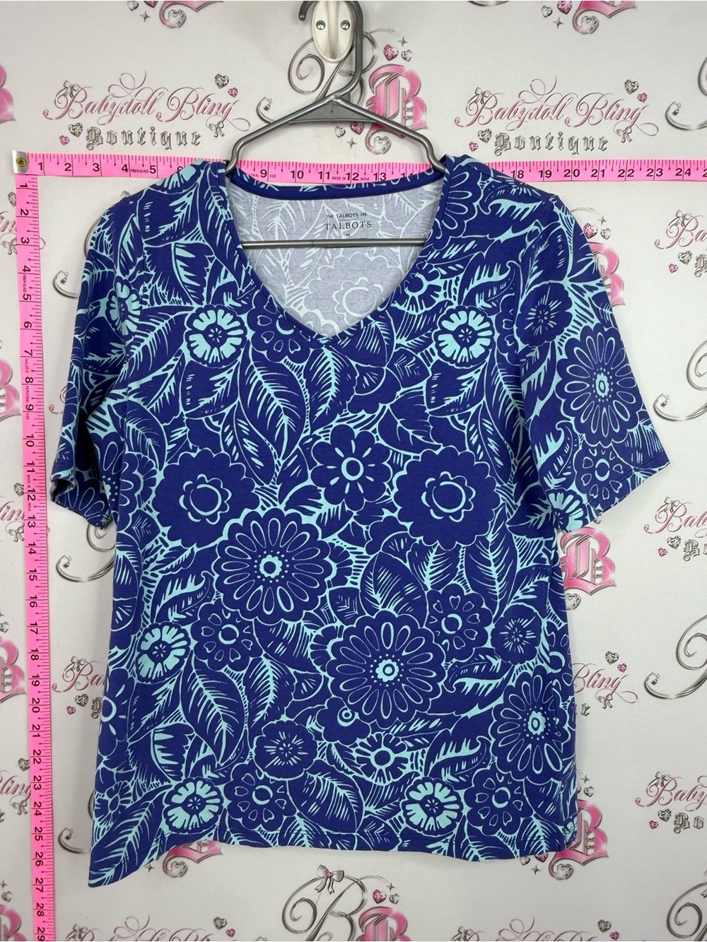 Talbots tee Blue Floral V-Neck Short Sleeve Tee